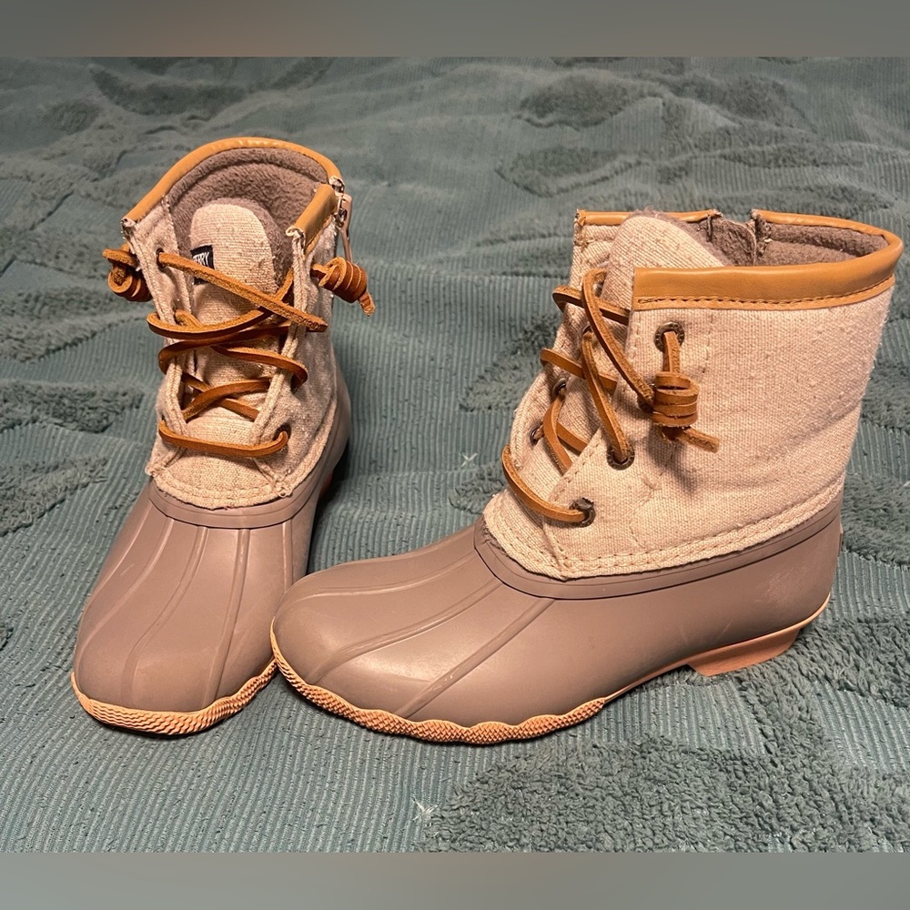 Girls sperry duck boots